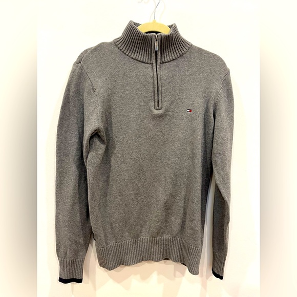 Tommy Hilfiger 1/4 zip sweater - Picture 1 of 3